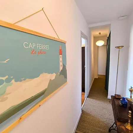 Zigzag House Sleeps 4