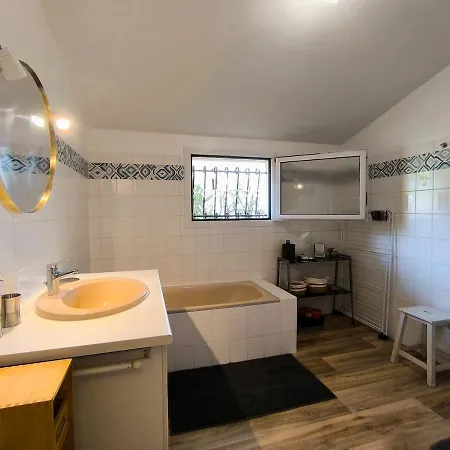 Zigzag House Sleeps 4 בית נופש אנדרנוס-לה-באינס