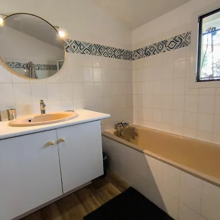 Zigzag House Sleeps 4 בית נופש אנדרנוס-לה-באינס