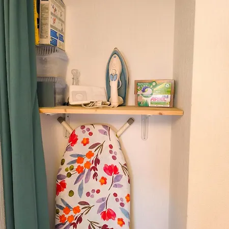 Zigzag House Sleeps 4 בית נופש